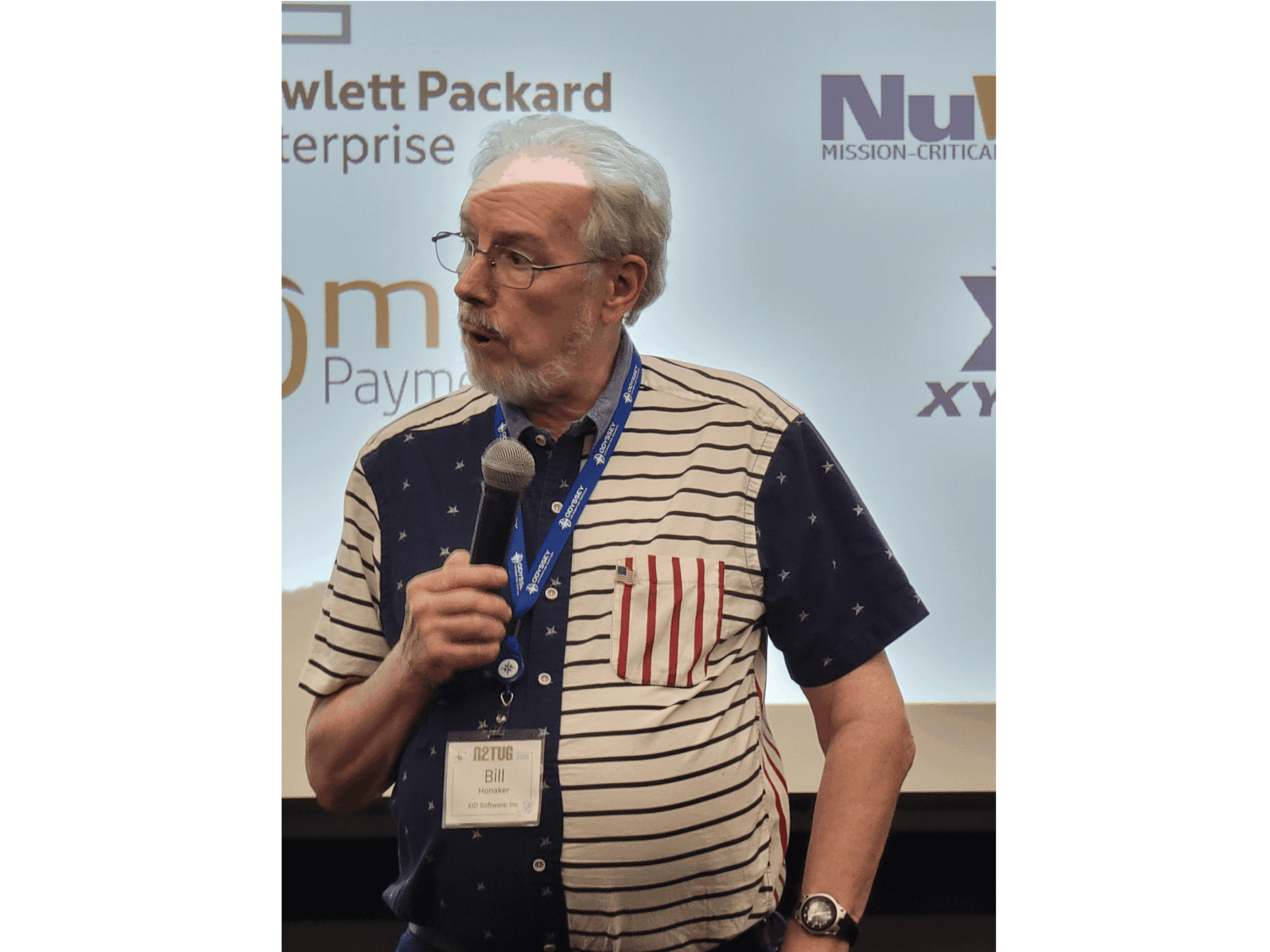 Bill Honaker closes the session with many thanks